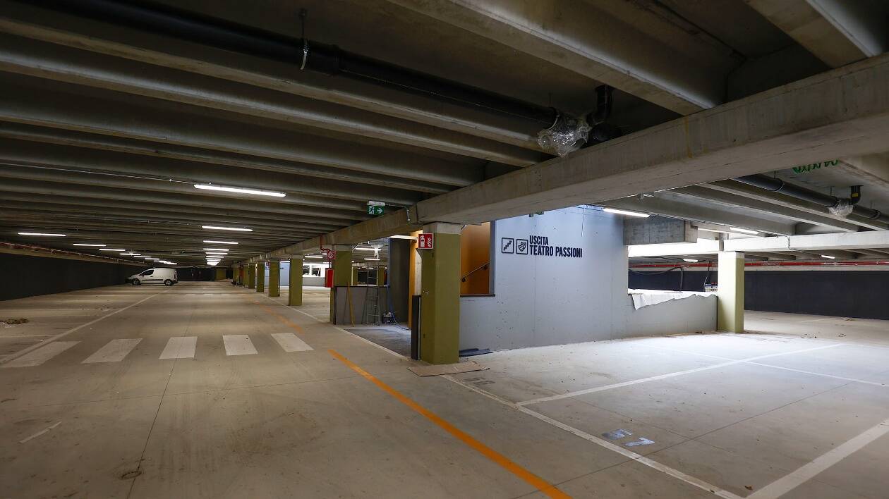 Gestione sosta ex Amcm: dal Comune 530mila euro a Modena parcheggi per il 2025 e 2026