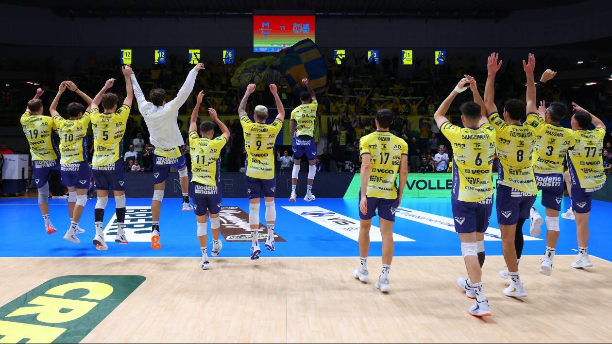 Volley, il Modena vince al Palapanini: 3 a 0 col Monza