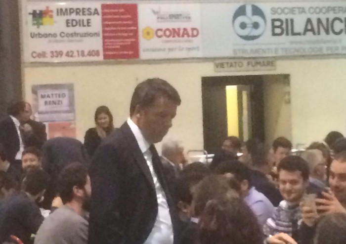 Renzi a Campogalliano: 'Dall'io al noi'