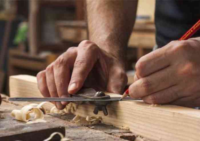 Ad aprile aumentano gli occupati, ma sono soprattutto ultra cinquantenni