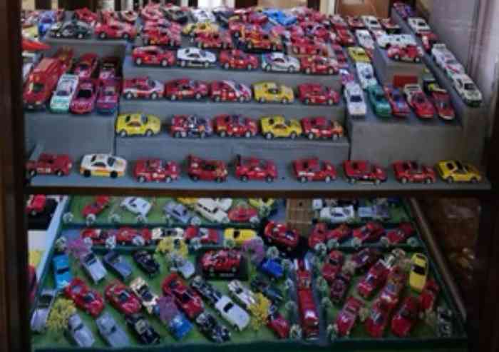 Dall'ex  Laghetto dei ciliegi una collezione unica di Ferrari