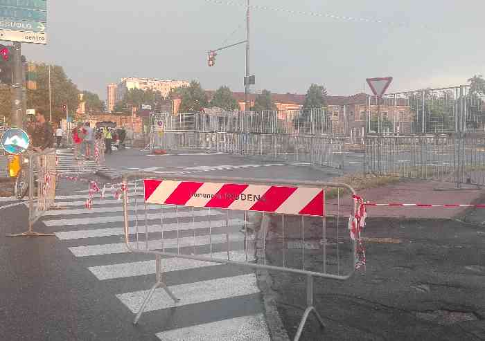 Vasco Modena Park, il giorno delle prove con 30.000 persone e 20.000 transenne: tutti i divieti e le chiusure in vigore