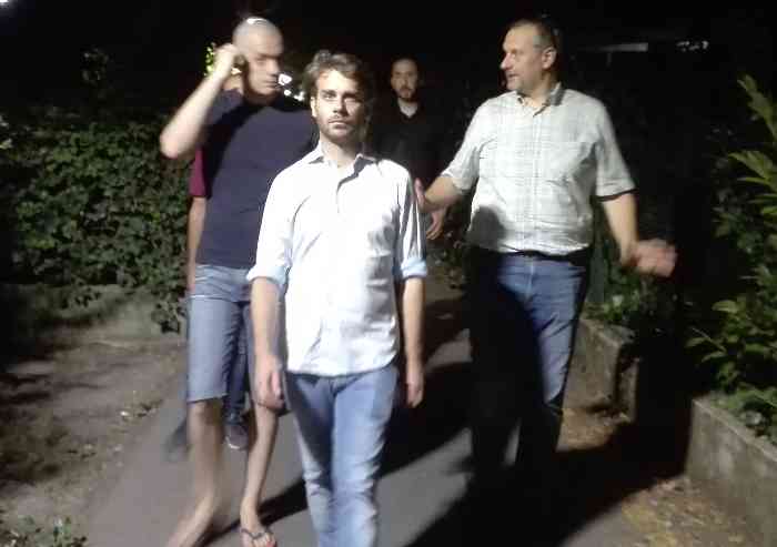 Passeggiata notturna M5S nei luoghi del degrado: 'Riprendiamoci i nostri spazi'