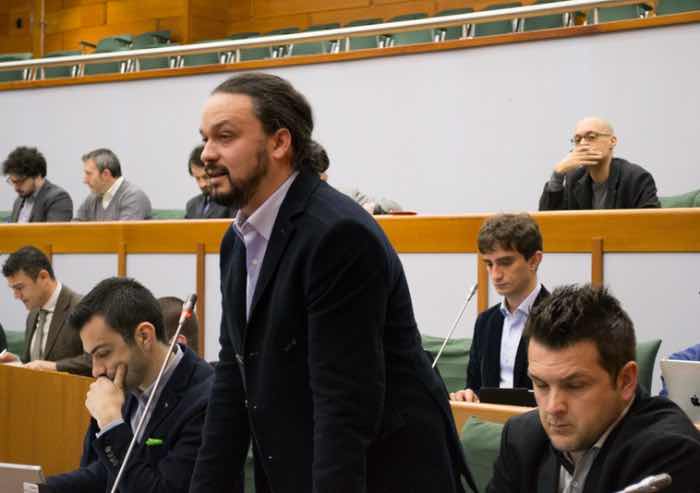 Il governatore Bonaccini si scopre filo autonomista