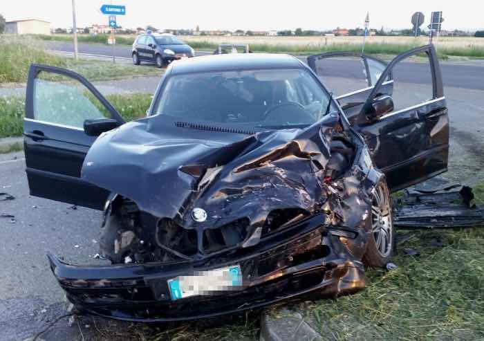 Emilia-Romagna boccia la linea morbida su smartphone alla guida