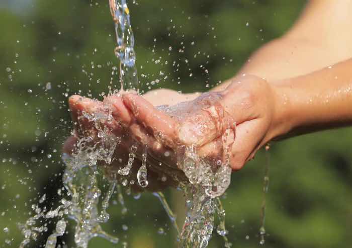 Siccità, il Comune di Modena raccomanda di non sprecare acqua