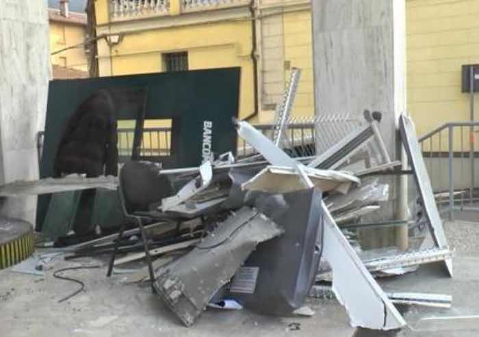 Baggiovara, fanno esplodere bancomat Bper, bottino 40-50.000 euro