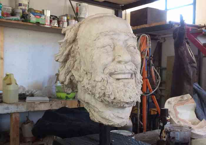 Statua Pavarotti, c'è l'accordo: sarà installata di fianco al teatro
