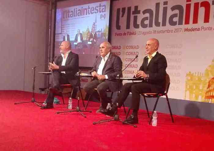 Minniti scopre l'acqua calda: 'Per fermare il traffico di esseri umani basta cacciare la moneta cattiva con quella buona'