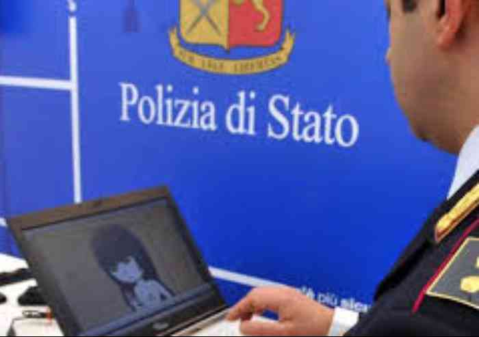 Archiviava e divulgava materiale pedopornografico: arrestato modenese