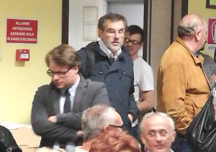 E' la serata dei Comitati: i partiti presenti in massa