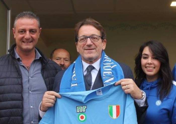 Muzzarelli 'tifoso' del Napoli: sede fan club ristrutturata dal Comune