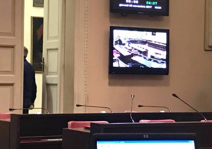 'I 5 Stelle? Criticano il Pd sull'ambiente, ma non erano in aula'