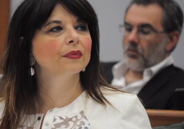 Aborto e Pd, presidente commissione parità diritti zittisce Boschini