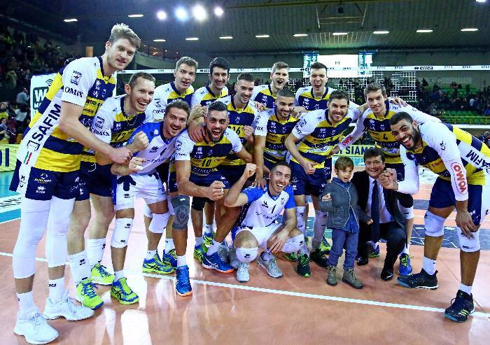 Volley, Azimut si impone 3-0 su Ravenna