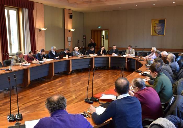 Dal tavolo carni, un nuovo tavolo ed un vecchio slogan