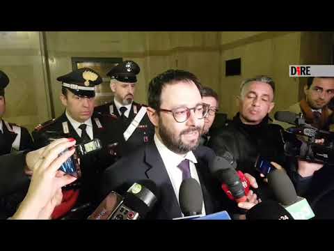 Coronavirus, aiuti alle imprese: rinviato il DL