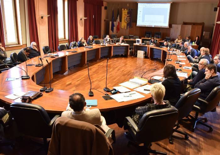 Fusione ospedali, due progetti per Endocrinologia e arto superiore