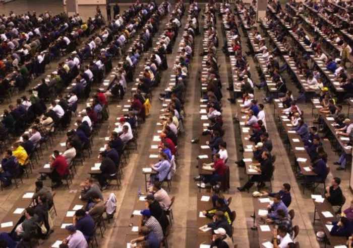 In 3.000 (Lorenzin esclusa) per un posto da infermiere