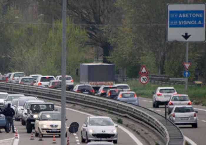 Il M5S: 'Aria pessima a Modena e dalla giunta nessuna contromisura'