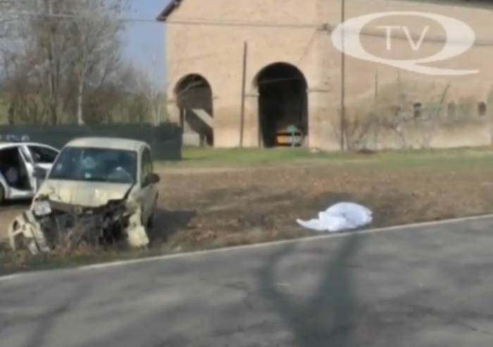 Esce di strada, muore 86 enne