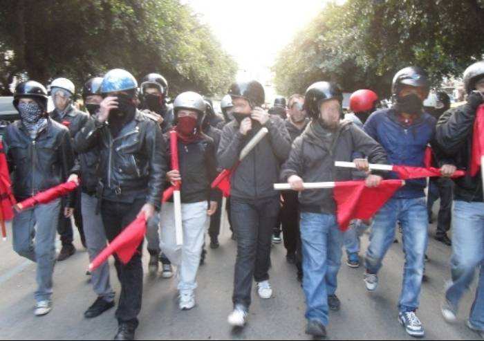 La violenza: giovani come locuste