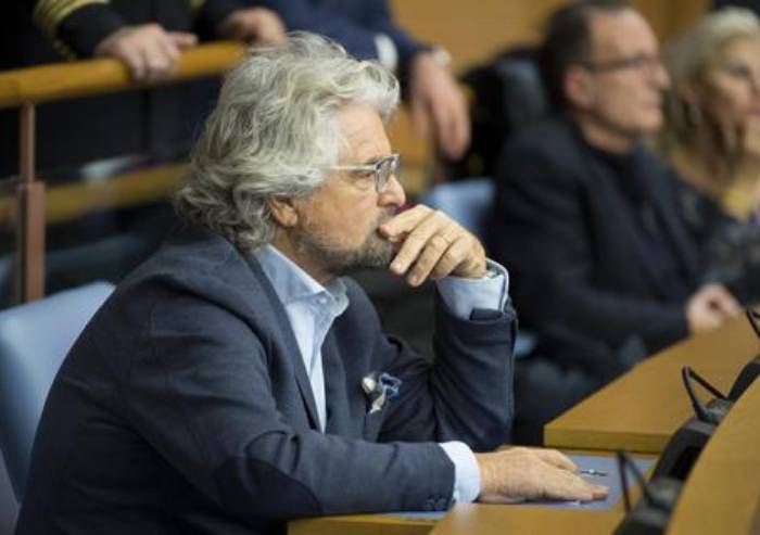 Redditi dei politici, Grillo dichiara 420mila euro