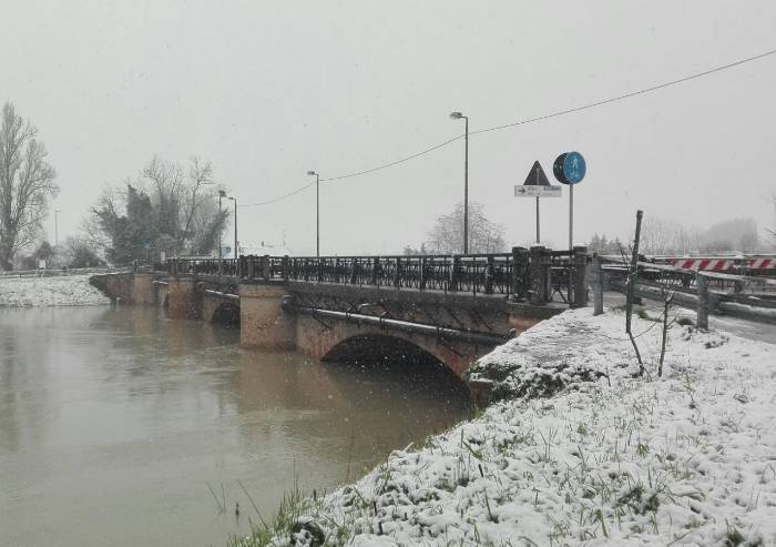 Secchia, la piena è passata a Modena, tocca alla bassa