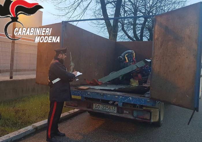 Viaggiava con 800kg di ferro fuori-legge: denunciato dai Carabinieri