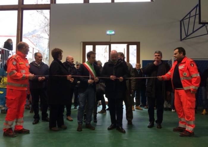 Montecreto, Bonaccini inaugura la nuova palestra comunale