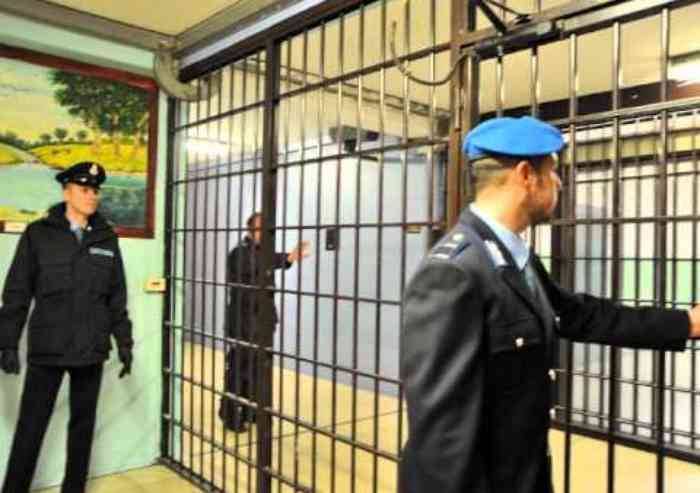 'Carcere Sant'Anna di Modena, la situazione peggiora sempre'