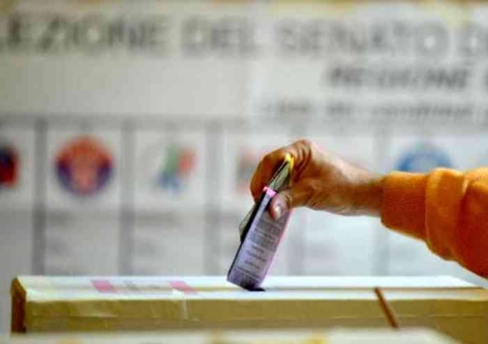 Molise, vota il 52%, avanti del centrodestra