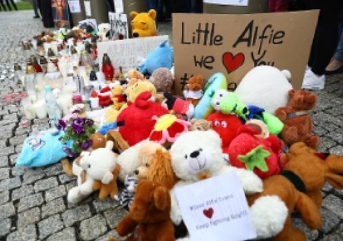 Il piccolo Alfie è morto