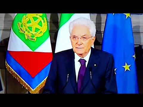Veto su Savona, Mattarella abortisce il nuovo governo, poi chiama Cottarelli