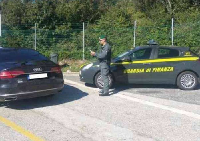 Evasione fiscale, sequestro per un milione di euro a un carpigiano