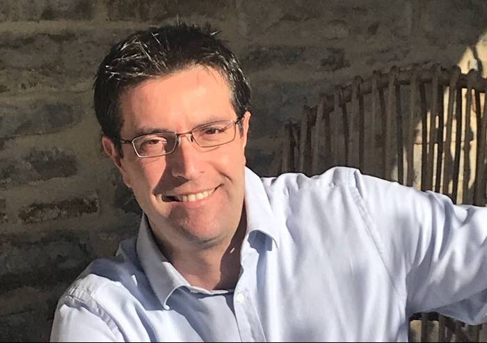 'Il Pd democratico solo nel nome, fa lo struzzo e non difende il voto'