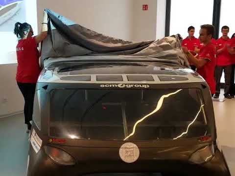 Presentata oggi a Maranello la prima auto solare