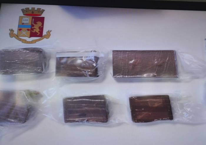 Spaccio, sgominata rete di clandestini tunisini: 10 arresti, 26 denunce