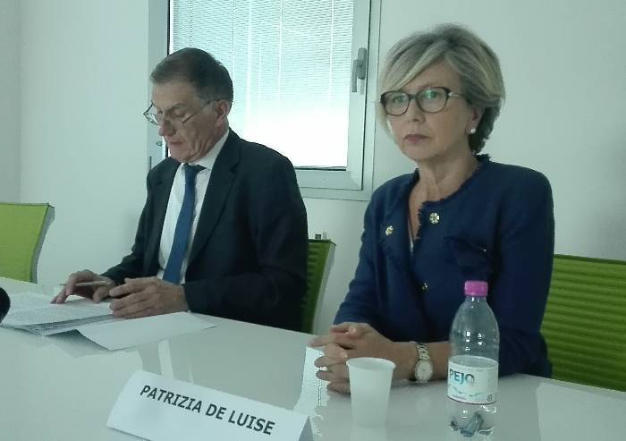 Confesercenti plaude all'impegno del governo: 'C'? un vento nuovo, ma Di Maio e Salvini mantengano le promesse'