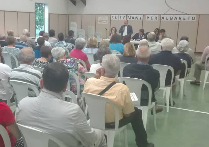 La giunta ad Albareto: 'Entro un mese avrete più telecamere e wi-fi'