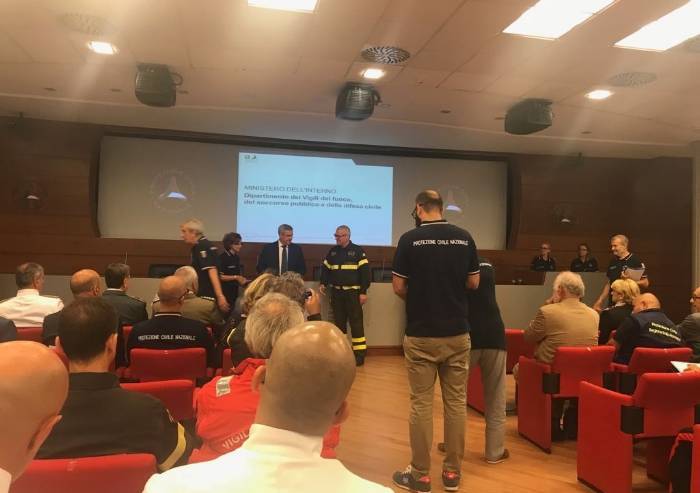 Prestigioso riconoscimento ai Vigili del Fuoco di Modena
