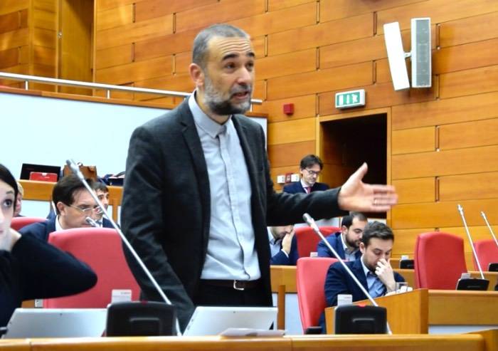 'Sanità ai privati, il Pd getta la maschera'