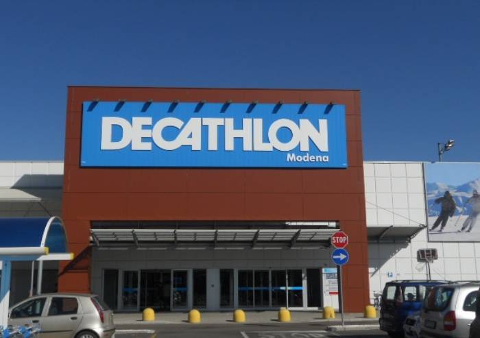 Rapina al Decathlon: 22enne marocchino arrestato
