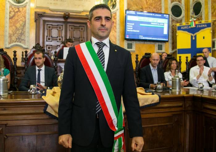 Pizzarotti: 'Non mi candido in Regione, resto a Parma'