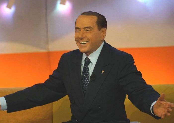 Berlusconi torna in campo: 'M5S peggio dei comunisti'