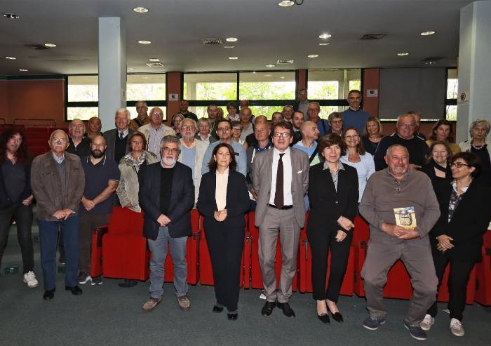 Il Comune di Modena festeggia le 'ronde' stile Pd