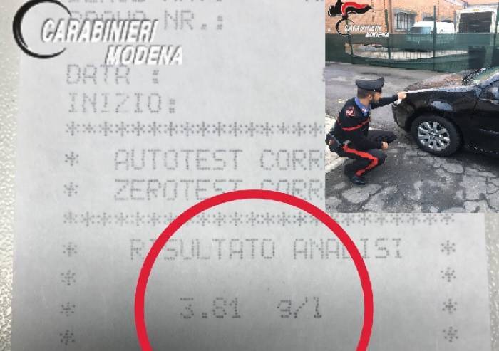 Guida con tasso alcolemico record, investe donna e fugge: arrestato