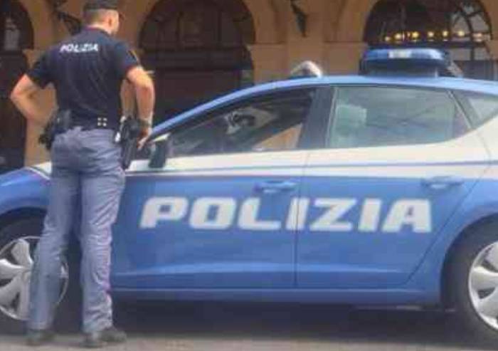 Trova clandestino nascosto e chiuso in cantina