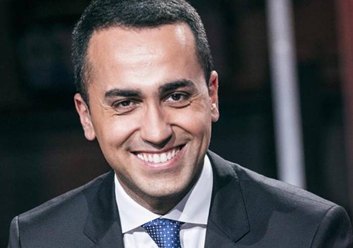 Di Maio: 'Aboliamo 345 parlamentari, cosìne abbassiamo la boria'