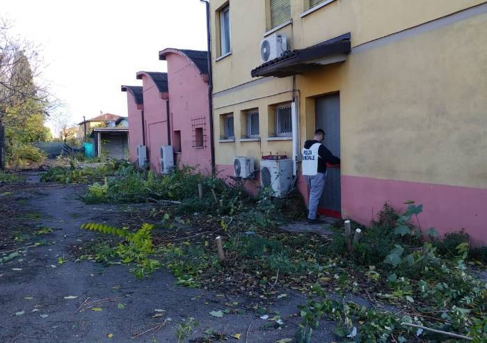 Sgomberato edificio di via Tabacchi: denunciati tre abusivi marocchini